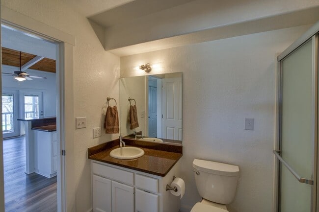 Building Photo - 758 Sandy Mountain Dr