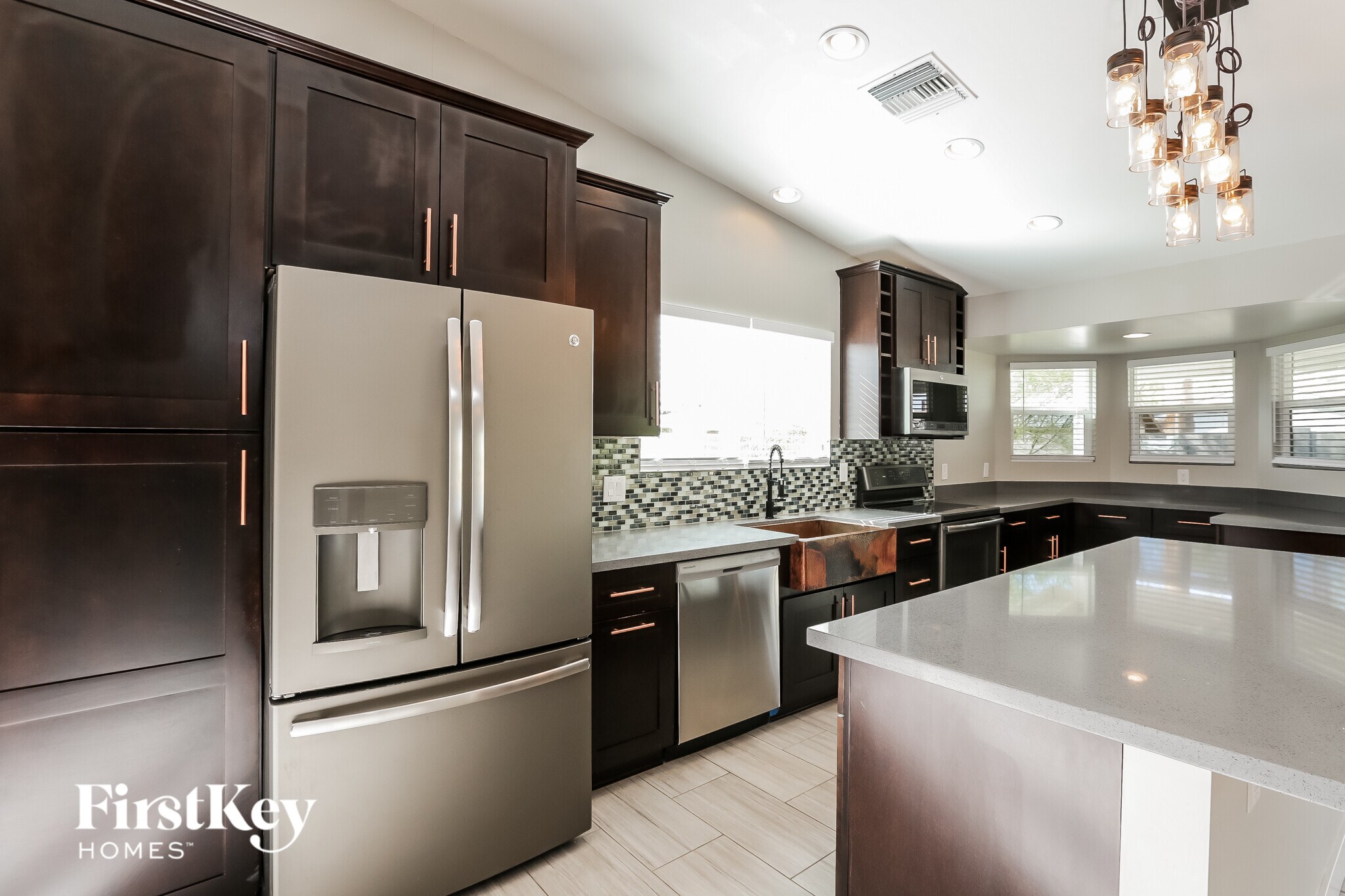 Building Photo - 1746 E Redfield Rd