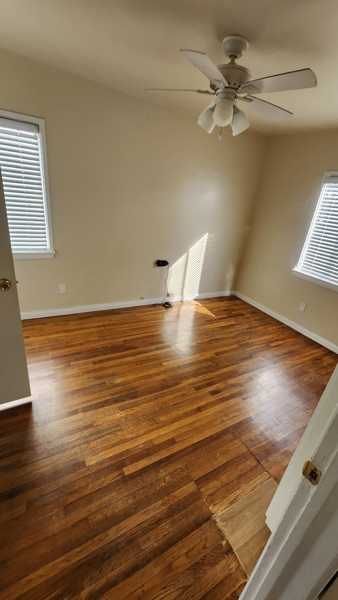 Building Photo - 625 Prospect Ave