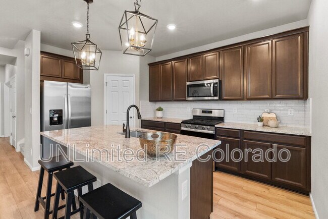 Building Photo - 18014 Tree Sparrow Ave