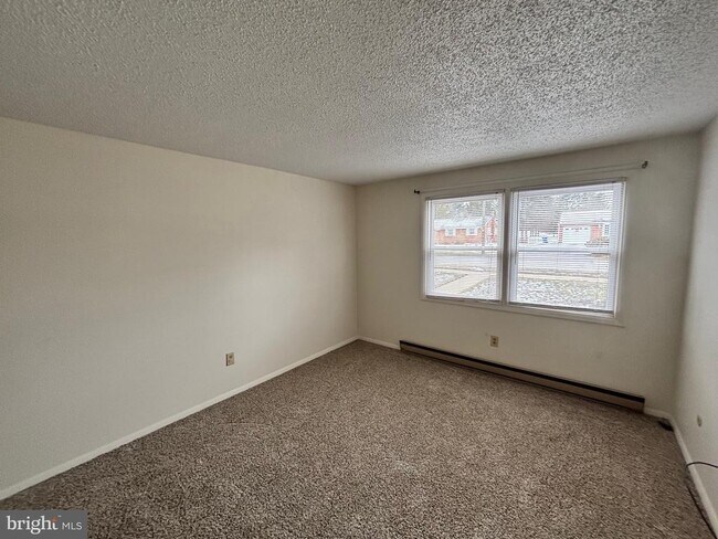 Building Photo - 2009 N Susquehanna Trail