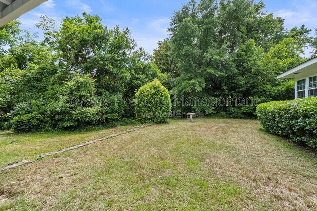 Building Photo - 1529 Dibble Rd S W