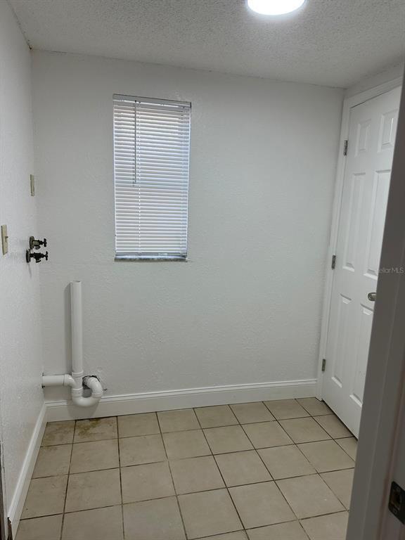 Building Photo - 4950 Fleetwood St