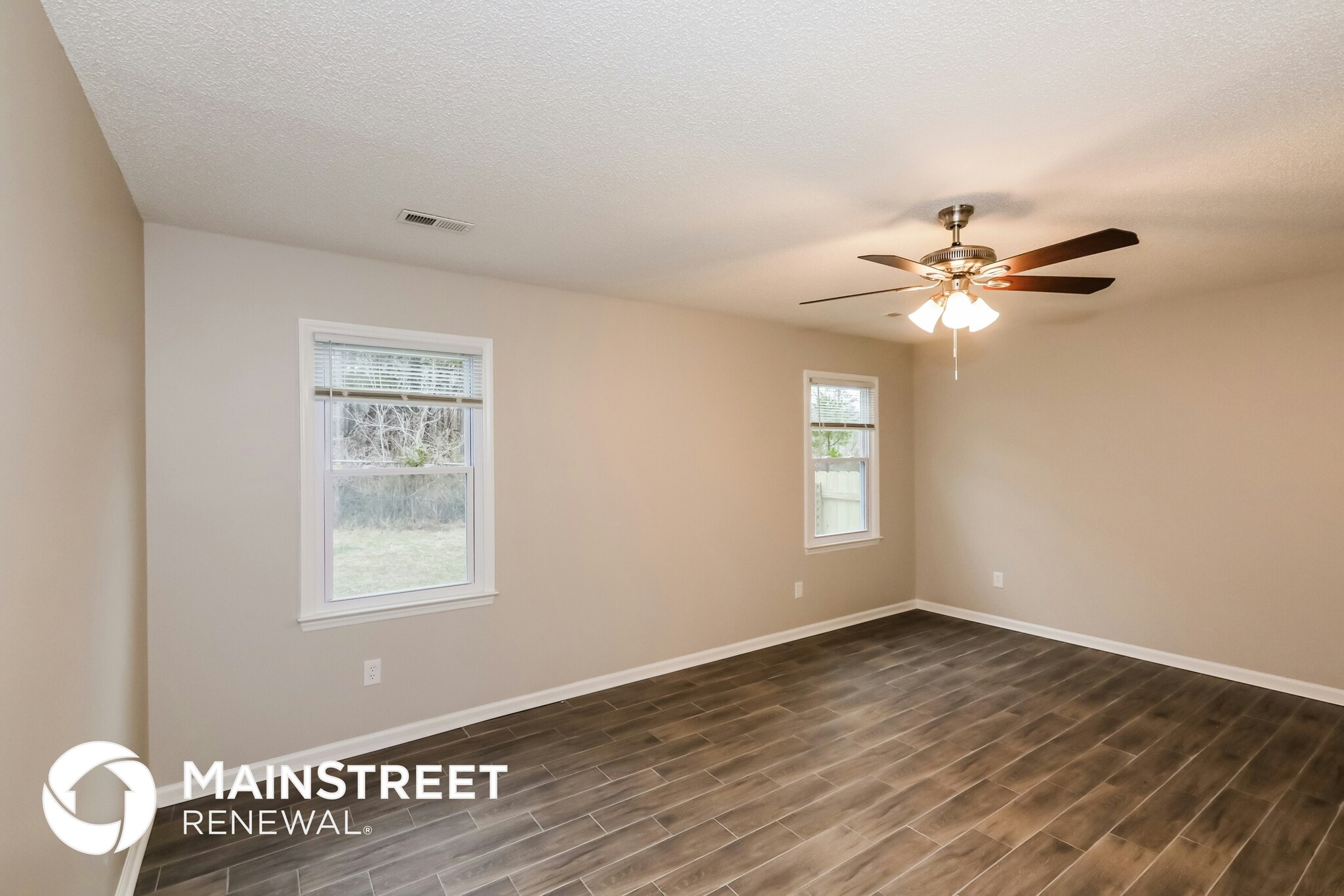 Building Photo - 2927 Faircroft Way