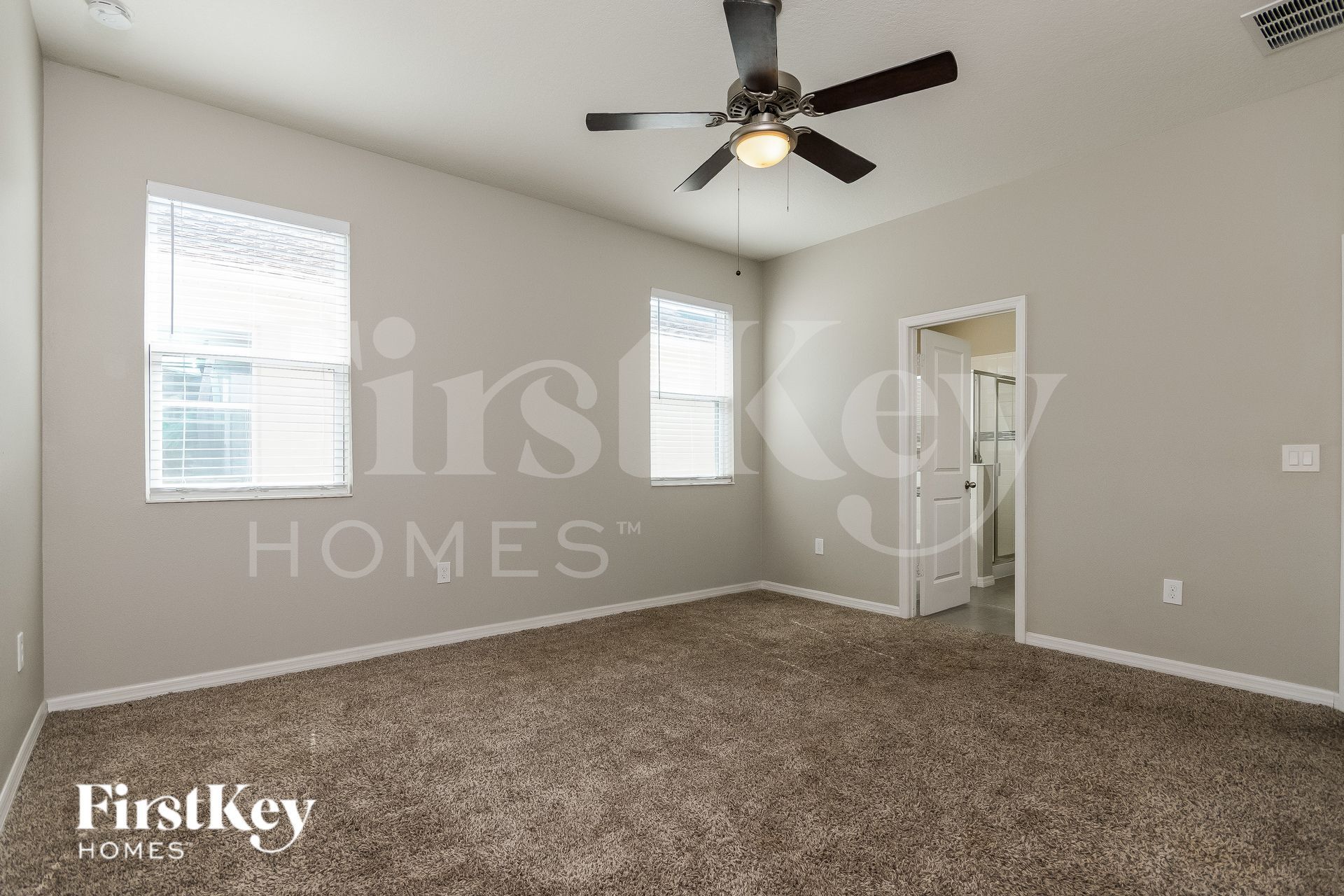Building Photo - 14291 Seranoa Dr