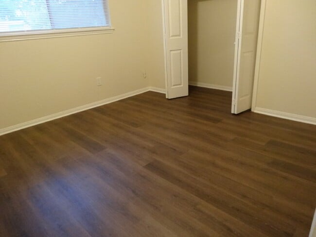 Building Photo - 5524 Deep Forest Dr