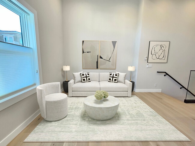 Building Photo - 446 Kirkham St