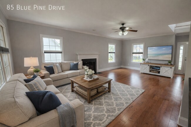 Building Photo - BEAUTIFUL TWO STORY HOME IN ANDERSON CREEK