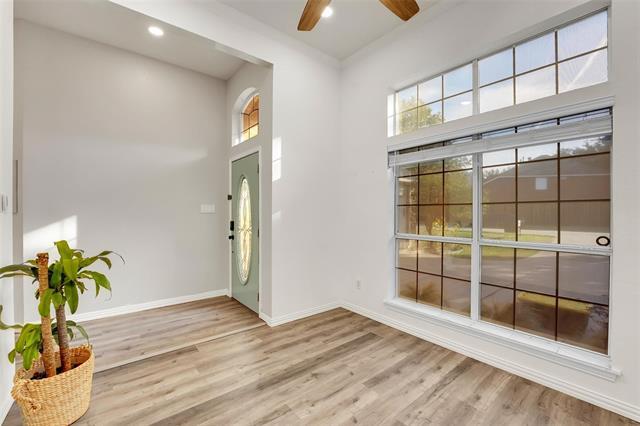 Building Photo - 636 Huntington Ln