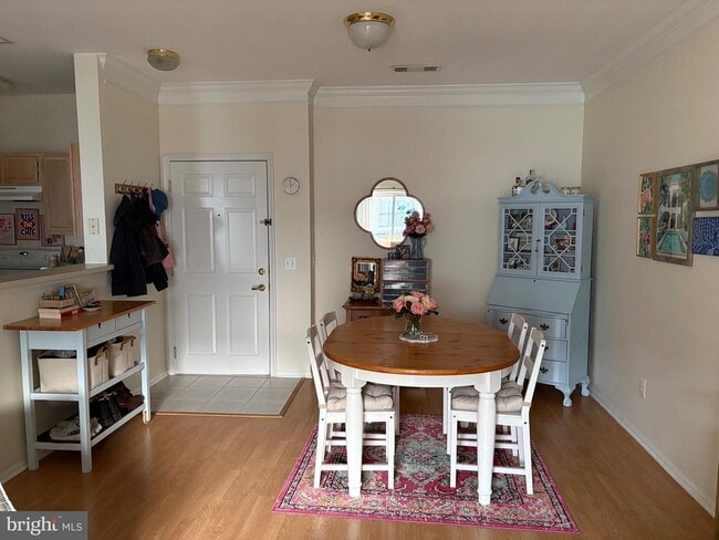 Building Photo - 1571 Spring Gate Dr.