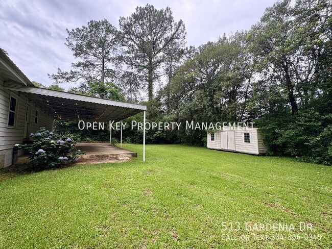 Building Photo - 513 Gardenia Dr