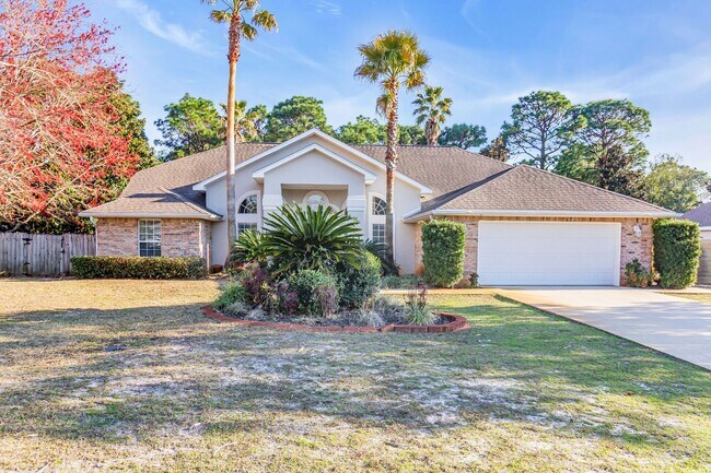 Building Photo - Bluewater Bay Area 4 Bedroom Pool Home!