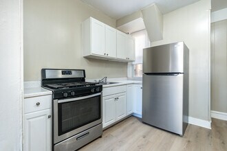 Building Photo - 3864 W Girard Ave