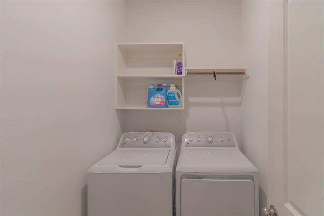 Building Photo - 2106 Fimbry dr
