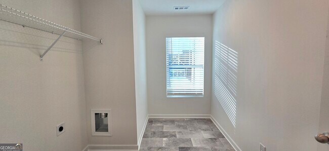 Building Photo - 34 Russet Wy