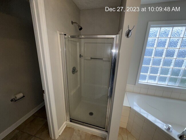 Building Photo - 332-5 Bubble Creek