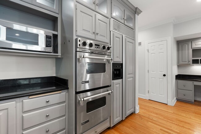 Building Photo - 2725 N Magnolia Ave