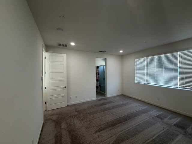 Building Photo - Gorgeous Lathrop 4 Bedroom 3 Bathroom plus a loft area home