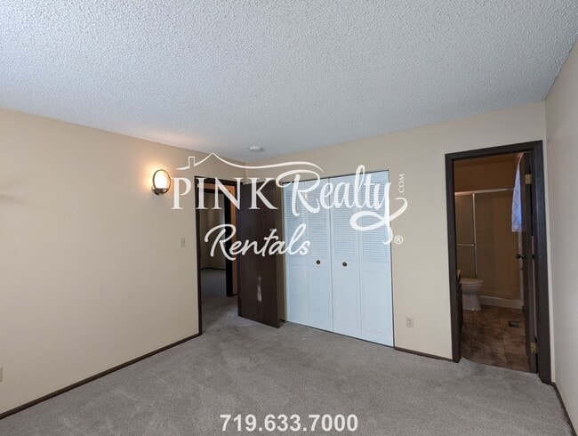 Building Photo - 4025 Cantrell Dr