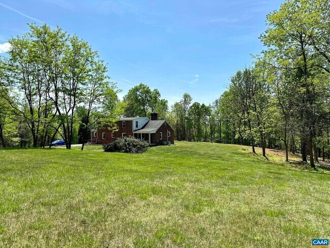 Building Photo - 2278 Hansens Mountain Rd