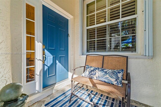 Building Photo - 1832 SW Willowbend Ln