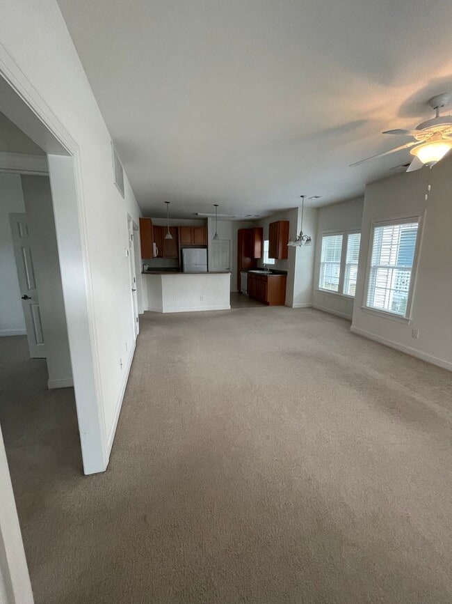 Building Photo - Charming 3 Bedroom, 2 Bath Home in the Heart of Manteo!