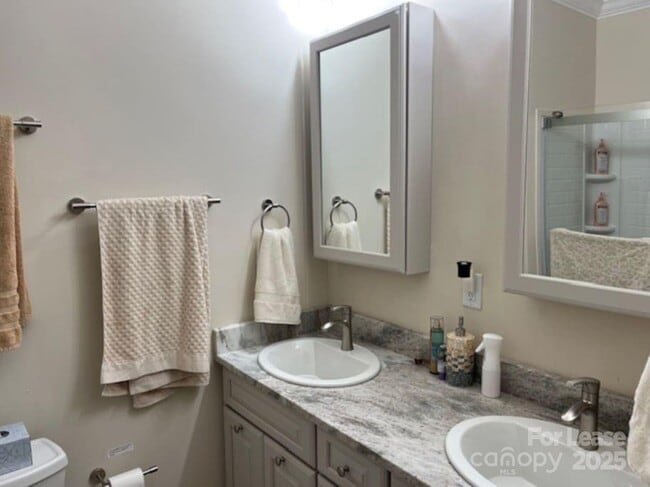 Building Photo - 4897 Kiser Island Rd