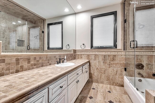 Building Photo - 25644 Queenscliff Ct