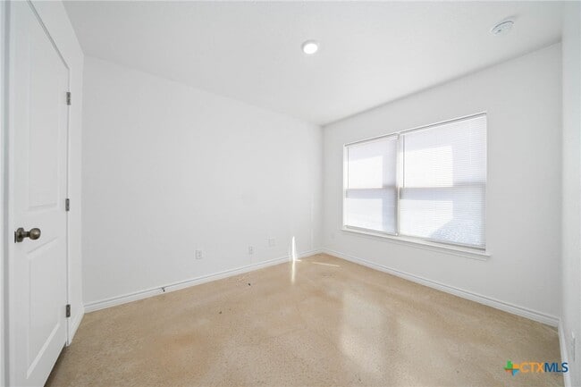 Building Photo - 1254 Lehmann Dr