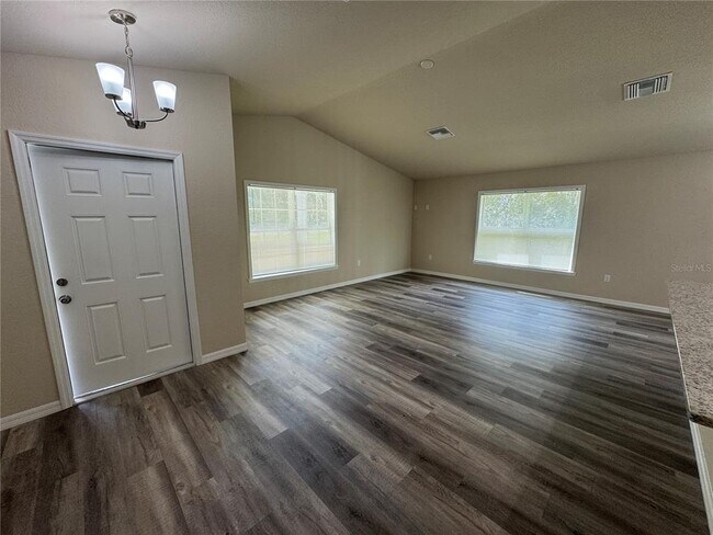Building Photo - 6344 N Matheson Dr