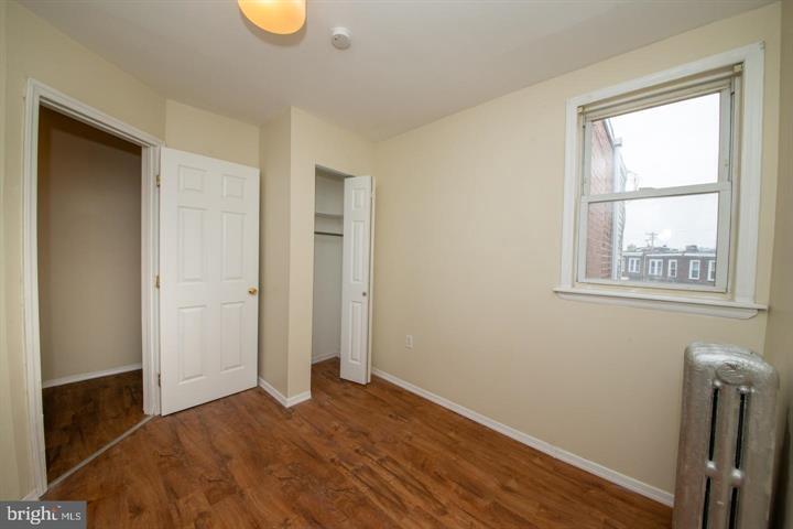 Building Photo - 2061 Wilmot St
