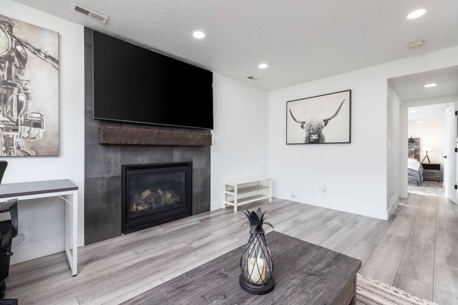 Building Photo - 2744 Newcastle Dr