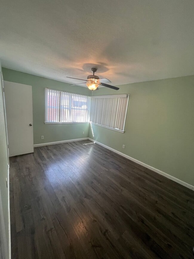 Building Photo - Adorable 3 bedroom home!