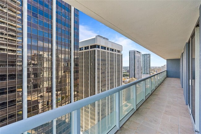 Building Photo - 50 Biscayne Blvd