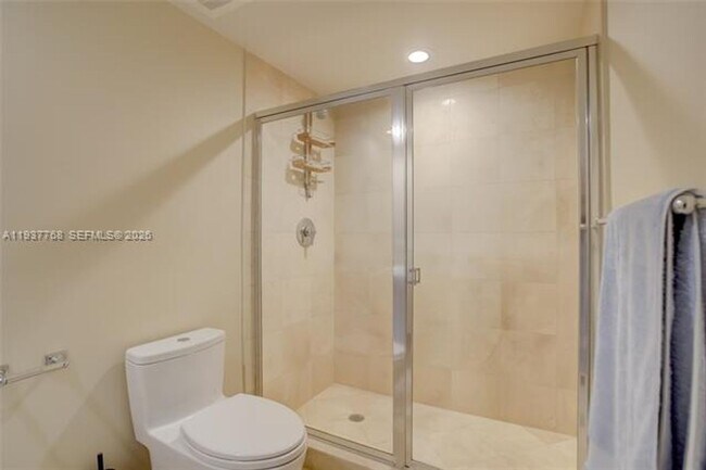 Building Photo - 1830 S Ocean Dr