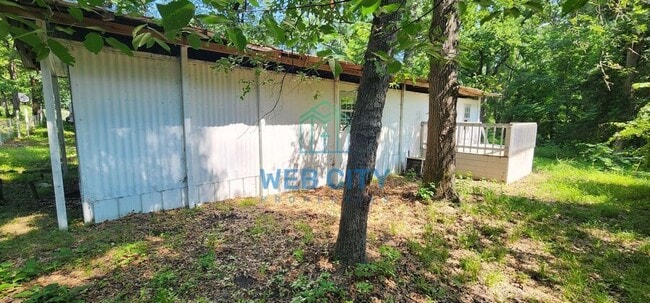 Building Photo - 15391 Flud Rd