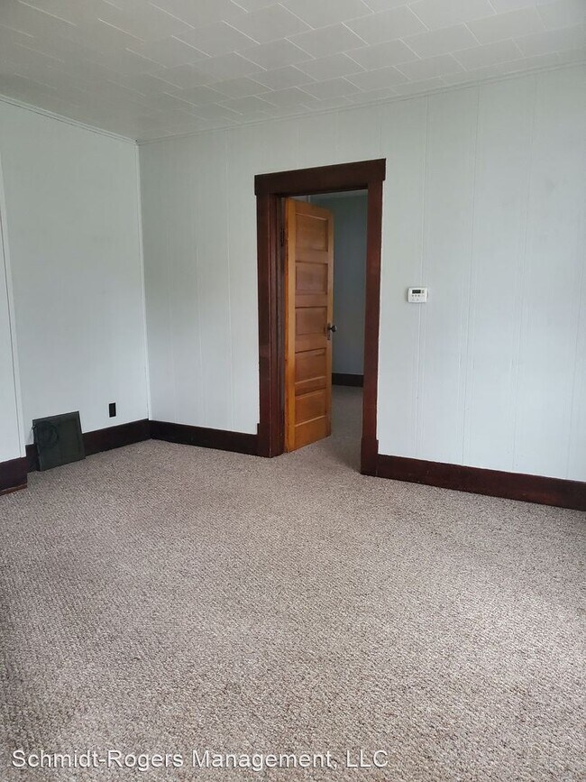 Building Photo - 3 br, 1 bath House - 216 Monroe Street