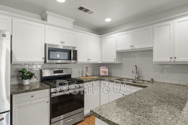 Building Photo - 1008 Los Angeles Ave