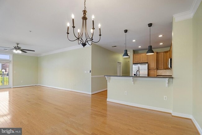 Building Photo - 35 E All Saints St