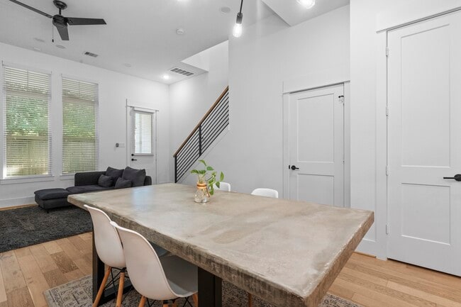 Building Photo - 9019 Wellspring Dr