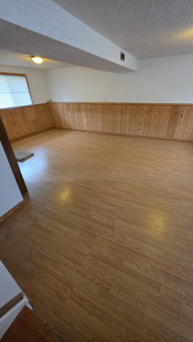 Building Photo - Spacious 3 Bed/ 3 Bath in Widefield Cul-de-Sac