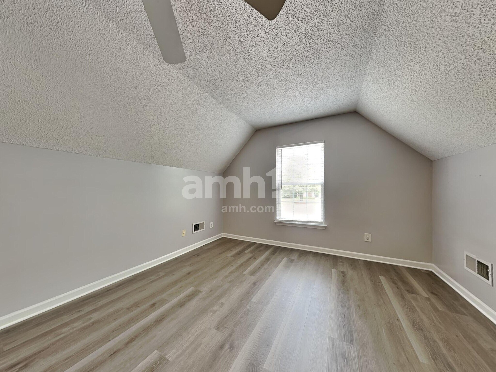 Building Photo - 4614 Sahalee Ln