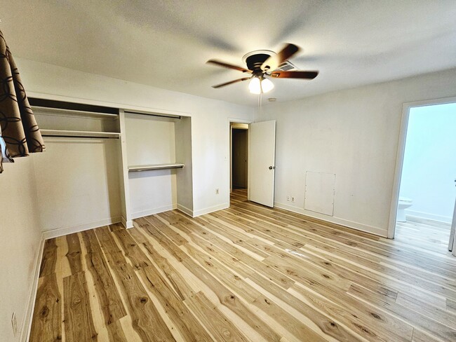 Building Photo - 65 Steele Cir