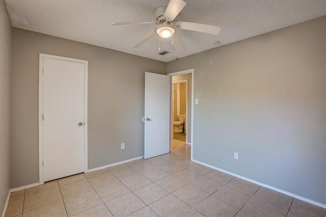 Building Photo - 420 Revolution Ln