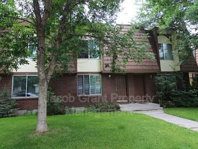 Primary Photo - 776 Whittier St