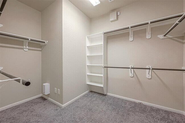 Building Photo - 6018 Mapleton Meadow Ln