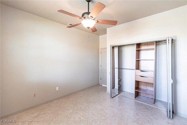 Building Photo - 8361 Trentwood Ct