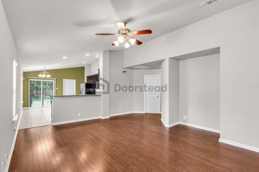 Building Photo - 9405 Sweetgum Dr