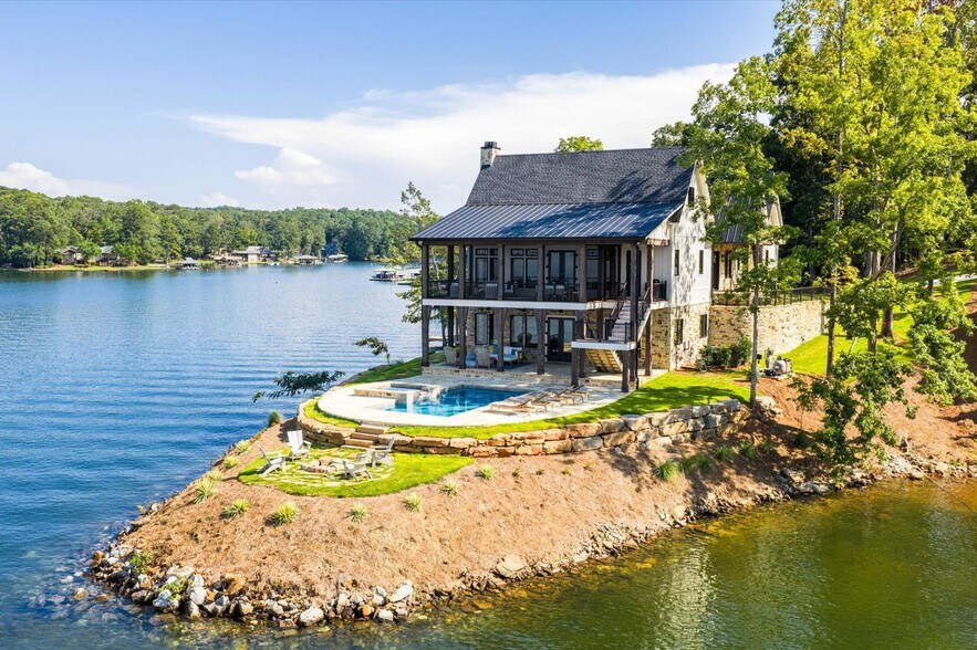 Building Photo - 388 Gatewood Dr