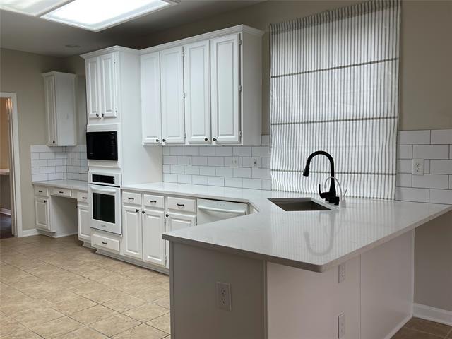 Building Photo - 7213 Fair Valley Way